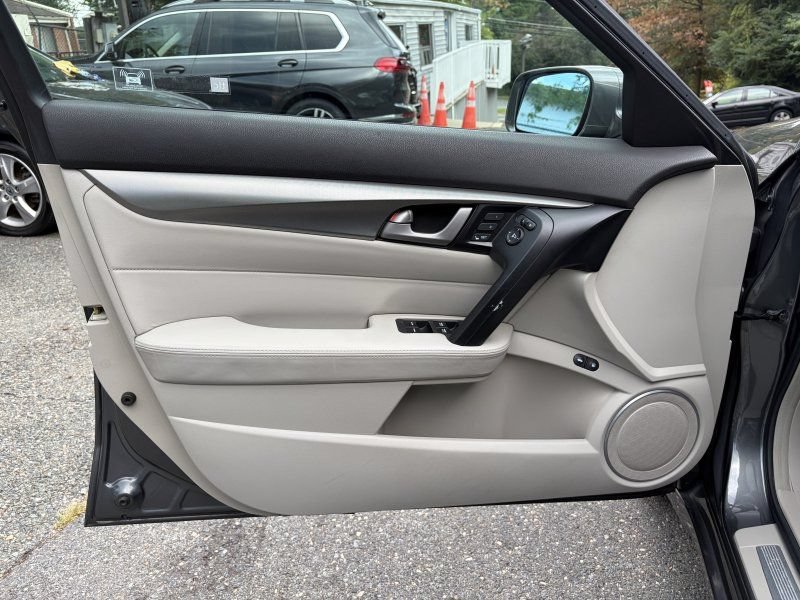 Used 2009 Acura TL w/ Technology Package FWD image 16
