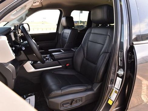 Used 2022 Toyota Tundra SR5 w/ SR5 Premium Package image 19