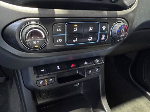 Used 2015 Chevrolet Colorado Z71 image 20