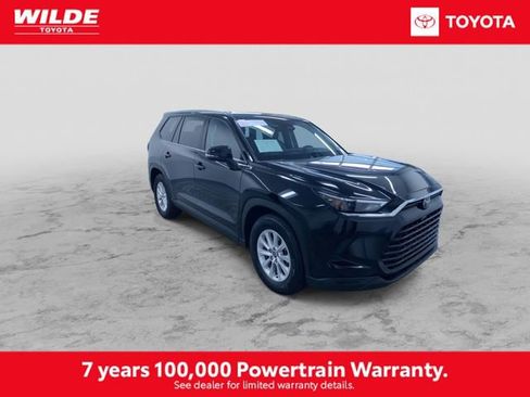 Certified 2025 Toyota Grand Highlander AWD image 3