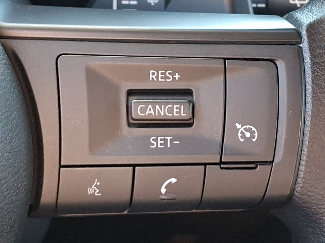 Used 2024 Nissan Rogue S FWD image 22
