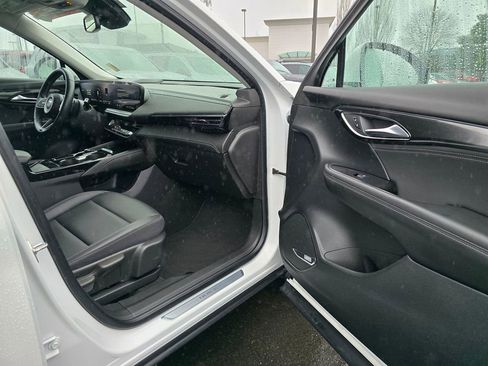 Used 2024 Buick Envision Preferred image 13