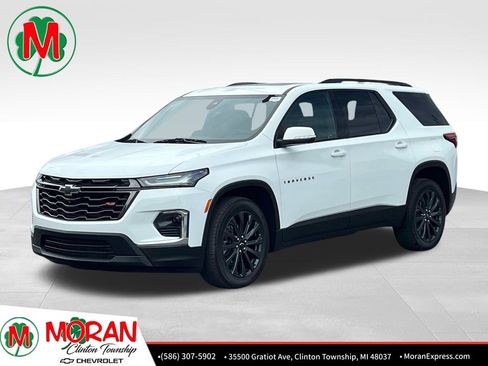 Certified 2023 Chevrolet Traverse RS w/ LPO, Floor Liner Package AWD/4WD image 1