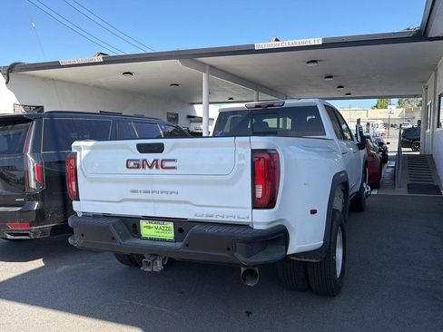 Used 2022 GMC Sierra 3500 Denali w/ Denali Ultimate Package AWD/4WD image 3