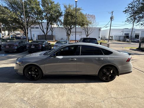 Used 2024 Honda Accord Sport image 3