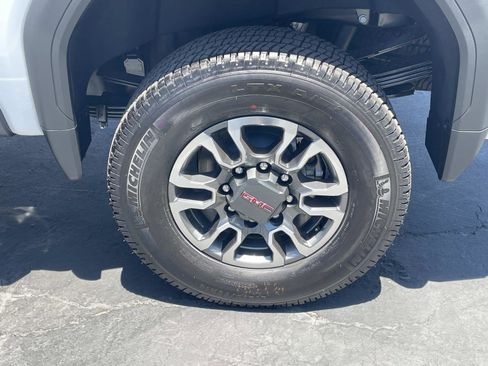 New 2026 GMC Sierra 2500 SLT w/ SLT Premium Package AWD/4WD image 30
