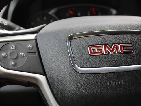Used 2020 GMC Terrain SLE w/ GMC Pro Grade Package AWD/4WD image 18
