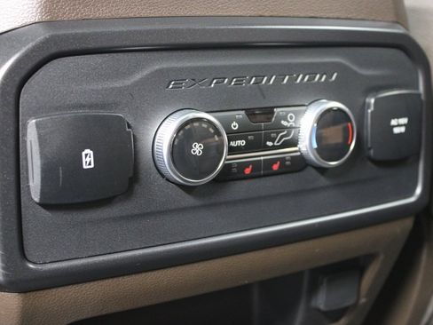 Used 2024 Ford Expedition Max King Ranch image 11