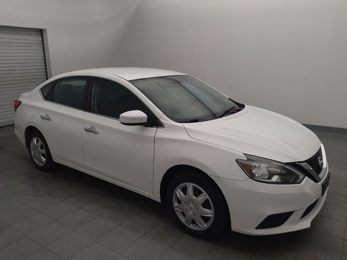 Used 2019 Nissan Sentra S FWD image 11