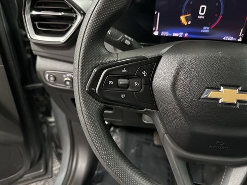 Used 2024 Chevrolet TrailBlazer LS AWD/4WD image 15
