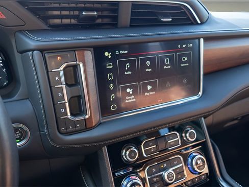 Used 2023 GMC Yukon XL Denali Ultimate image 17