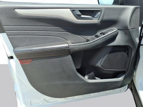 Used 2022 Ford Escape SE AWD/4WD image 10