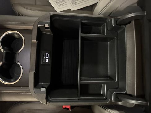 Used 2021 GMC Yukon SLT w/ SLT Luxury Package AWD/4WD image 26