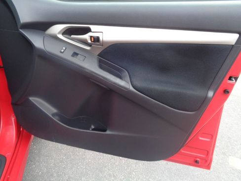 Used 2009 Toyota Matrix FWD image 25