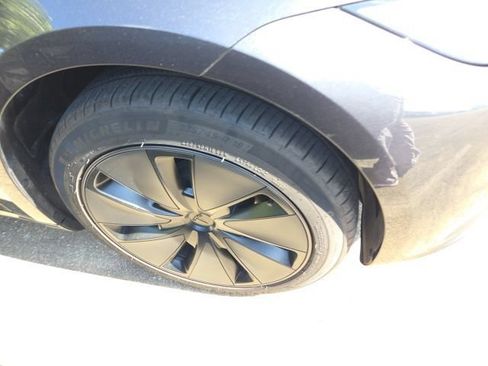 Used 2025 Tesla Model 3 Long Range RWD image 3