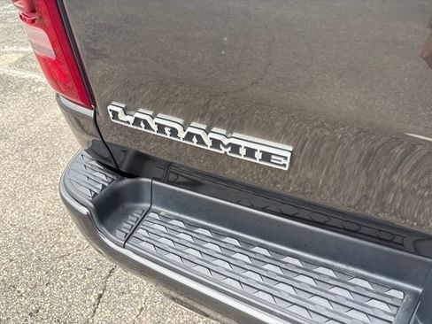 Used 2019 RAM 1500 Laramie AWD/4WD image 12
