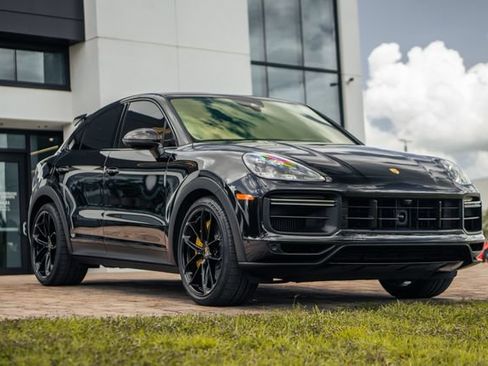 Used 2023 Porsche Cayenne Turbo GT AWD/4WD image 7