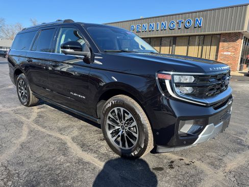 Used 2025 Ford Expedition Max Platinum AWD/4WD image 9