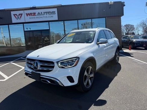 Used 2022 Mercedes-Benz GLC 300 4MATIC w/ Multimedia Package Lite image 1