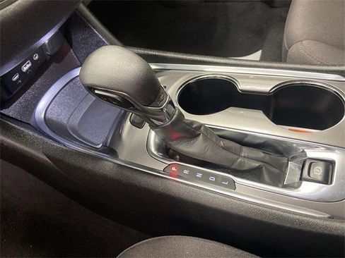 Used 2024 Chevrolet Malibu LT image 29