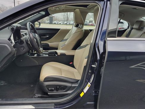 Used 2020 Lexus ES 350 w/ Premium Package image 7