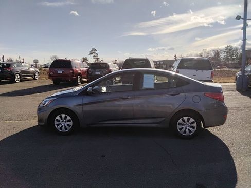 Used 2017 Hyundai Accent SE image 8