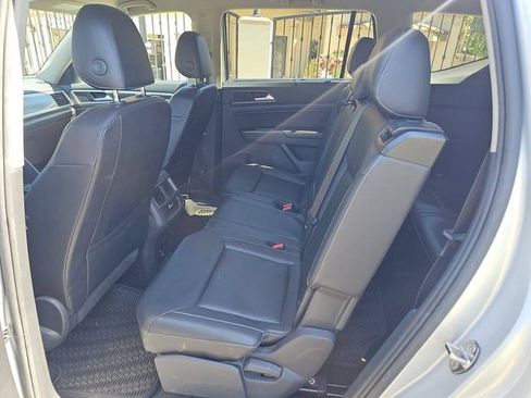 Used 2018 Volkswagen Atlas SE FWD image 17