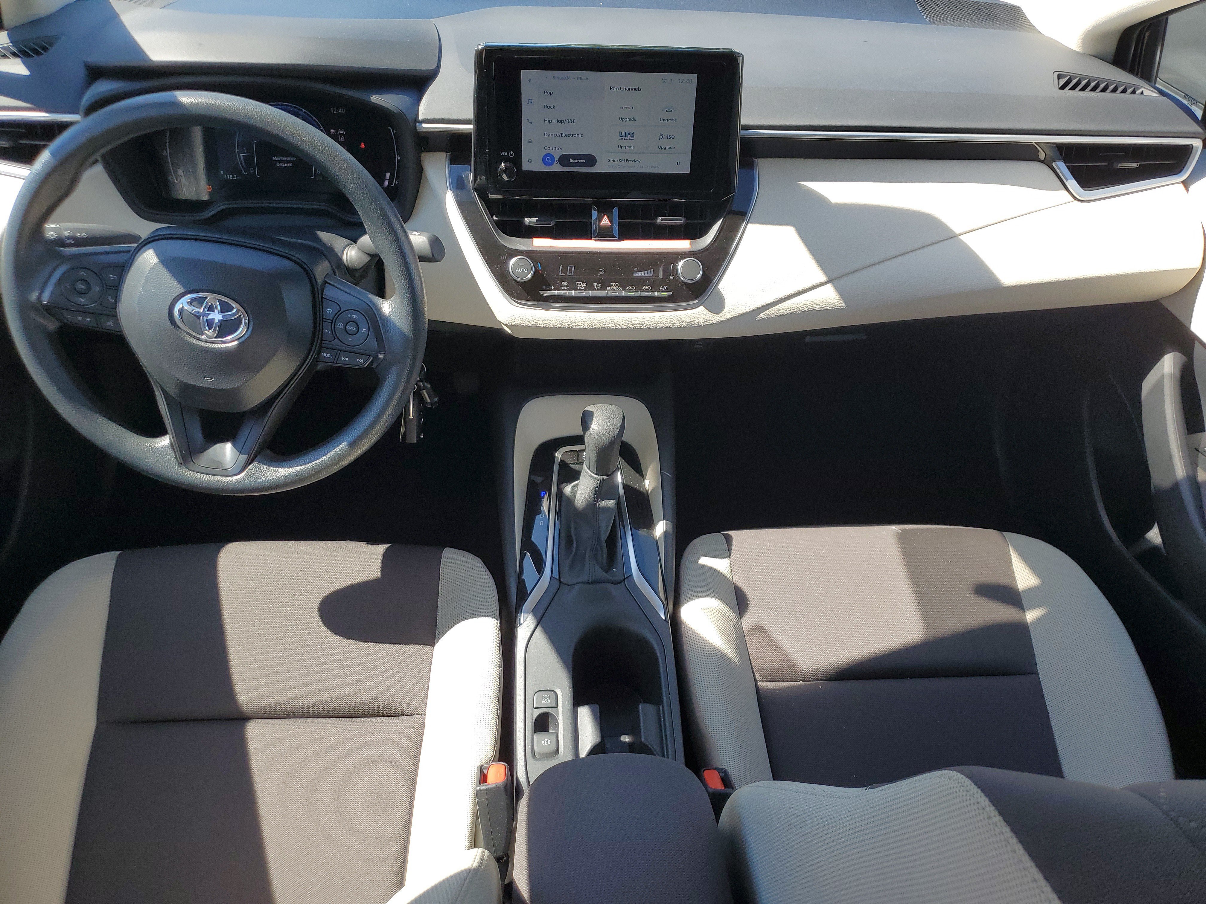 Used 2026 Toyota Corolla LE FWD image 15