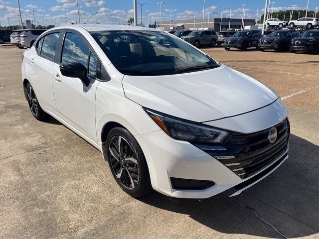 Certified 2025 Nissan Versa SR w/ Trunk Package FWD image 5