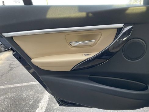 Used 2017 BMW 330i xDrive Sedan image 22