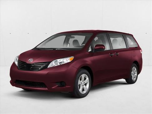 Used 2012 Toyota Sienna XLE w/ Entertainment Pkg FWD image 1