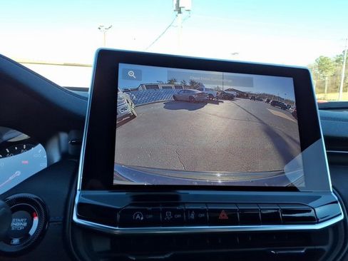 New 2026 Jeep Compass Latitude image 16