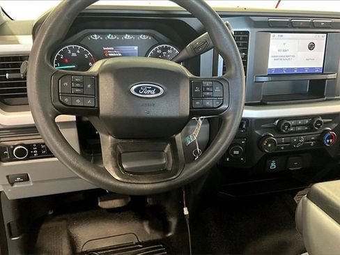 Used 2023 Ford F250 XL w/ Snow Plow Prep Package image 9