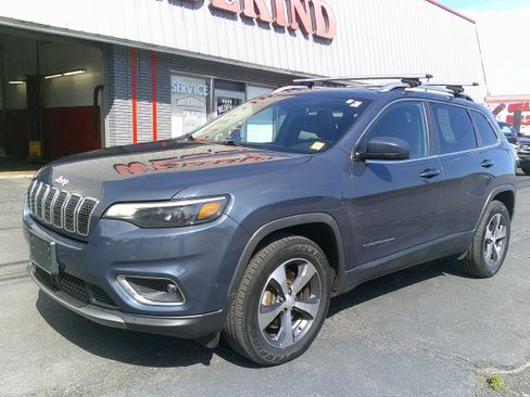 Used 2021 Jeep Cherokee Limited AWD/4WD image 10