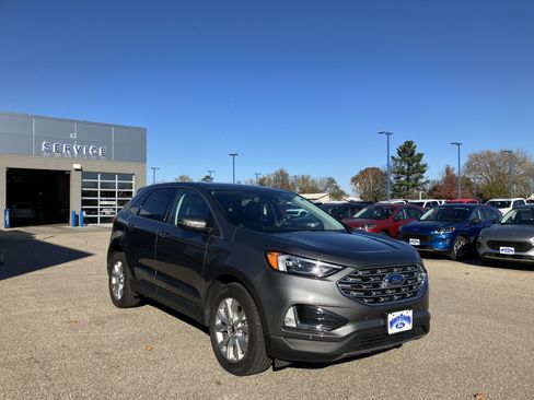 Used 2024 Ford Edge Titanium AWD/4WD image 4