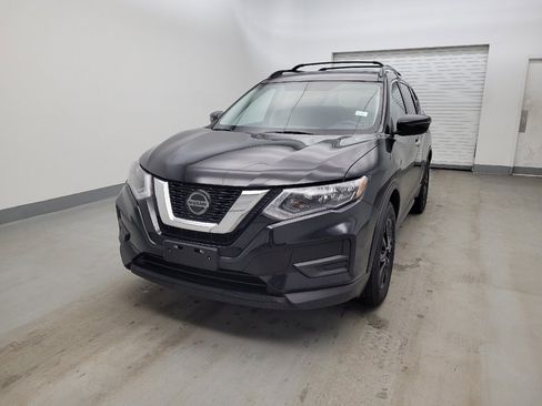 Used 2018 Nissan Rogue SV FWD image 15