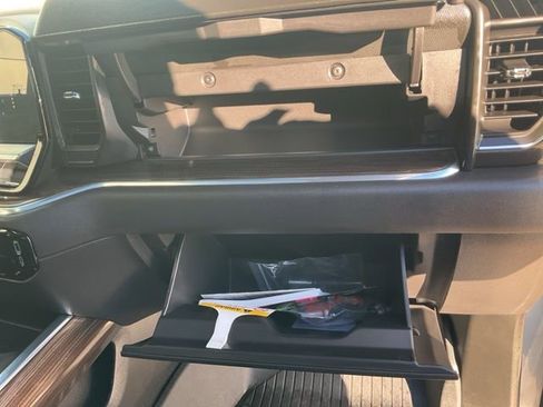 Used 2024 Chevrolet Silverado 1500 LT Trail Boss w/ Convenience Package II image 34