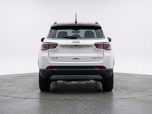 Used 2025 Jeep Compass Trailhawk AWD/4WD image 7