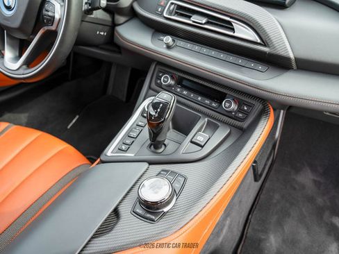 Used 2019 BMW i8 Coupe AWD/4WD image 96