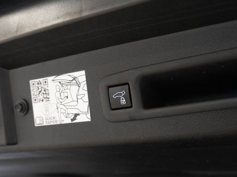 Used 2023 Toyota Sienna XSE image 14