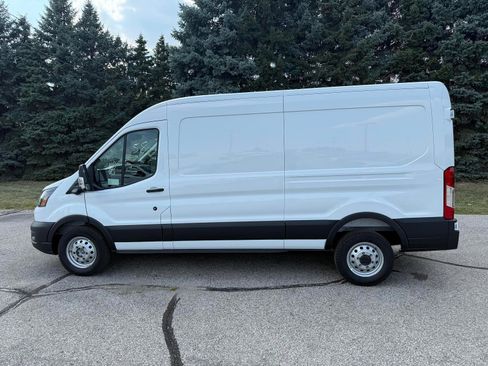 New 2025 Ford Transit 250 148 Medium Roof Extended AWD image 9
