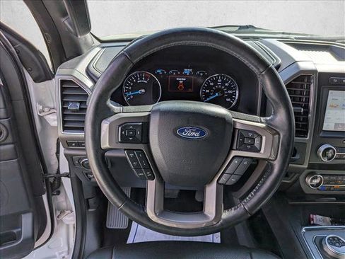 Used 2021 Ford Expedition XLT image 12
