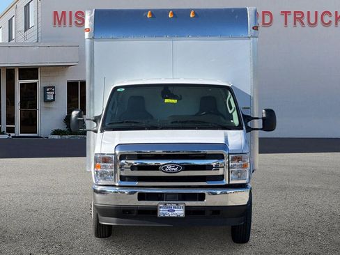 New 2026 Ford E-450 and Econoline 450 Super Duty w/ Power Equipment Group image 9