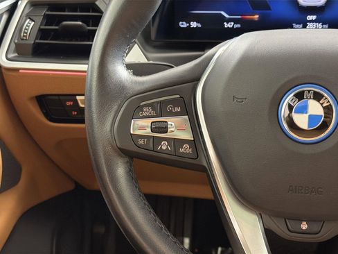 Used 2023 BMW i4 eDrive35 image 12