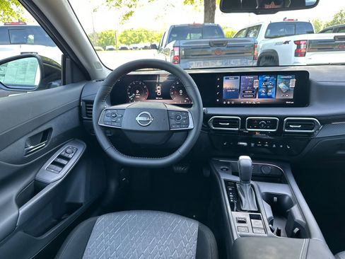 New 2026 Nissan Sentra SV w/ SV Convenience Package FWD image 18