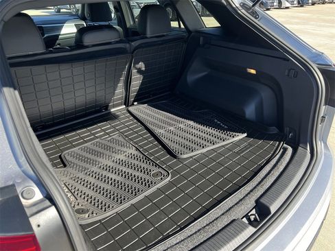 Used 2022 Volkswagen Atlas Cross Sport SE image 30