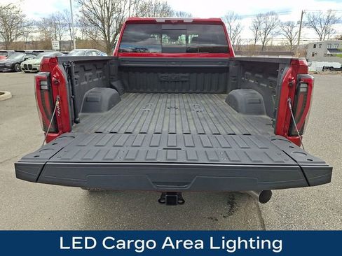 Used 2025 GMC Sierra 2500 AT4X image 31