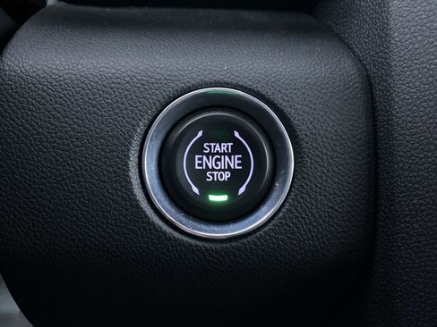 Certified 2025 GMC Acadia Elevation image 8