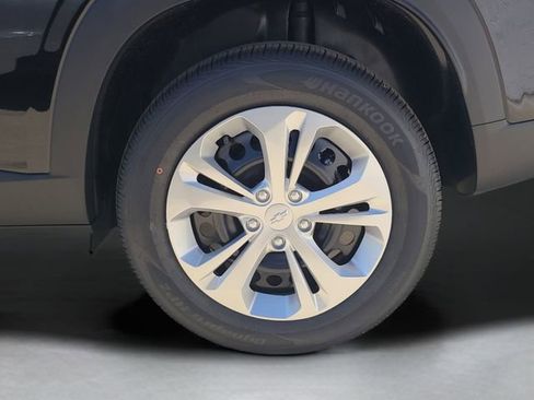 New 2026 Chevrolet Trax LS FWD image 30