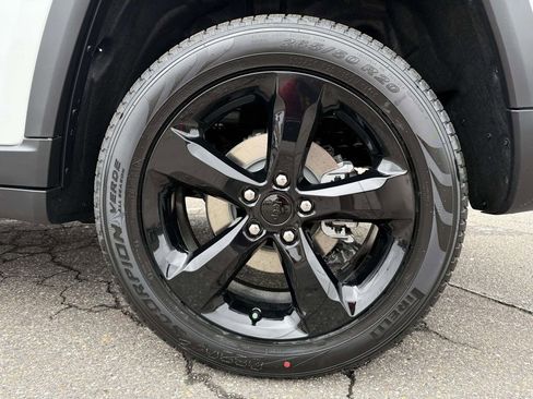 New 2026 Jeep Grand Cherokee Limited w/ Limited Altitude Package RWD image 10